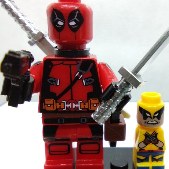 Deadpool custom designed set of 8 - Picture 9 of 10